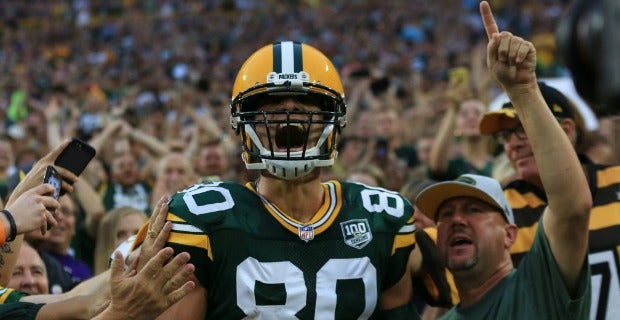 Green Bay Packers Jimmy Graham during NFL football minicamp practice  Wednesday June 12, 2019 in Green Bay, Wis.. (AP Photo/Mike Roemer Stock  Photo - Alamy