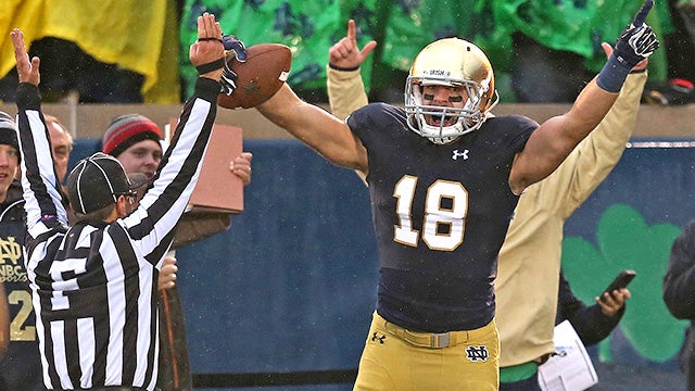 Former Notre Dame Fighting Irish Football Tight End Tyler Eifert Signs NFL  Free-Agent Contract With Jacksonville Jaguars