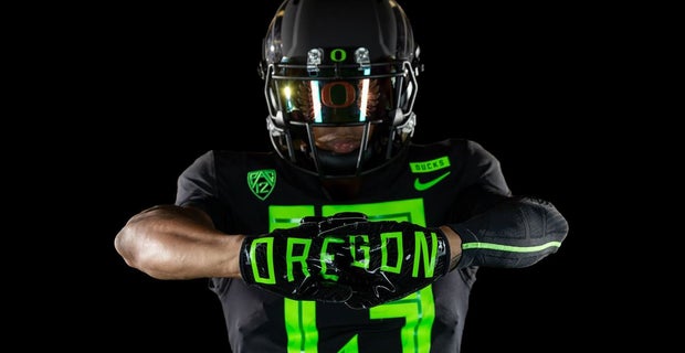 Analítico interferencia salto First Look: Oregon Football releases new uniform for 2018 season