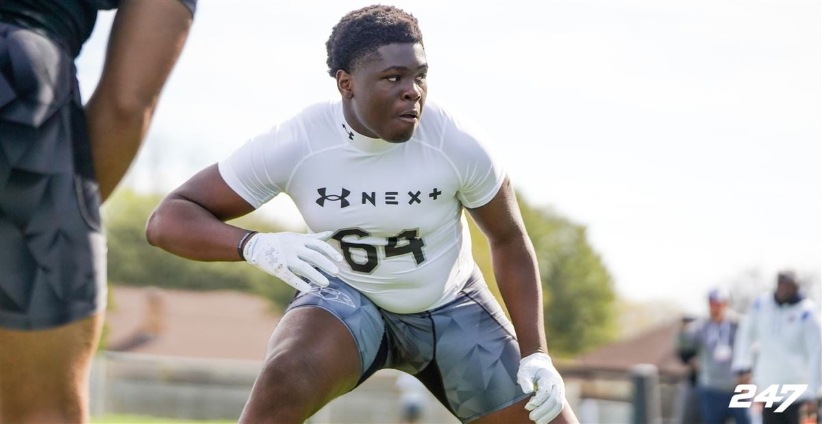 2026 Top247 OT Felix Ojo taking recruiting attention in stride