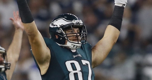 August 17, 2017: Philadelphia Eagles tight end Brent Celek (87) looks on  during the NFL game