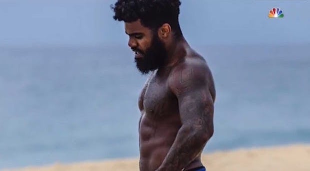 Ezekiel Elliott Shared Shirtless Muscular Photos on Instagram