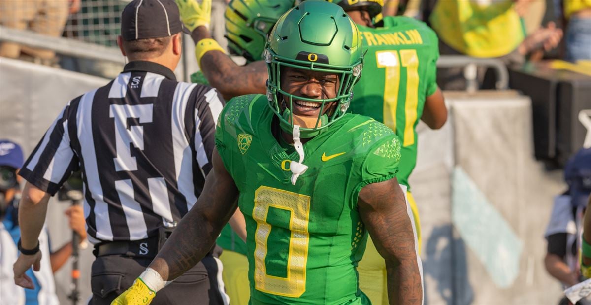 Time to Bump Black Uniforms, and Stick to Official Oregon Colors