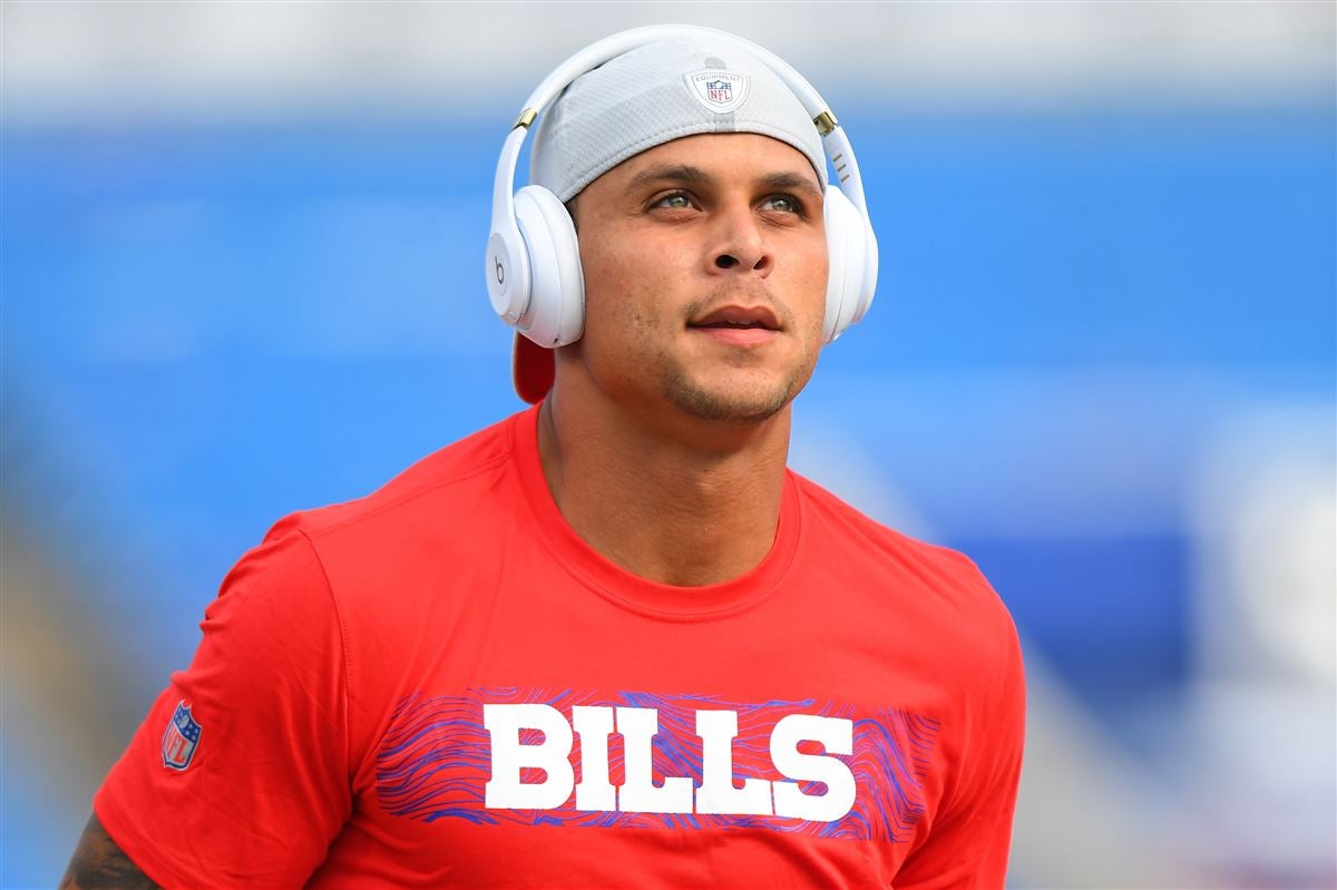 Former Oregon State star Jordan Poyer re-signs with the Buffalo