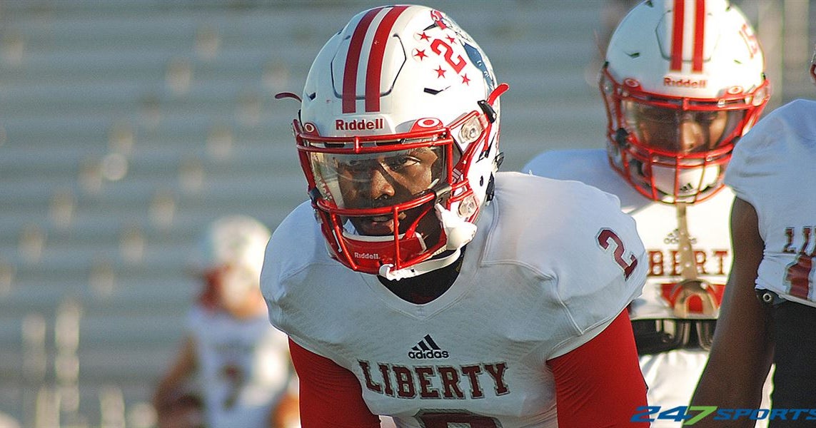 Talented 2022 WR picks up UW offer