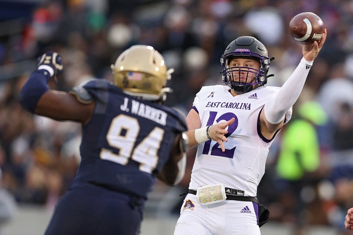 Navy Outlasts East Carolina, 27-23 - East Carolina University Athletics