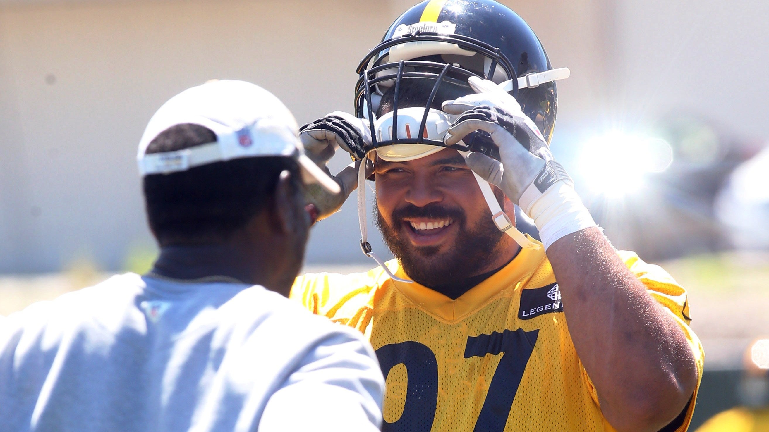 Cam Heyward wishes Bud Dupree Happy Birthday by telling him to stay with  Steelers