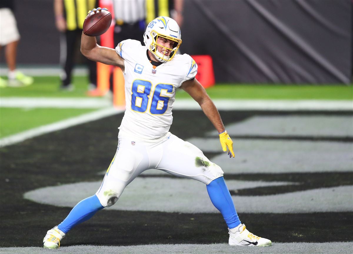 With No. 85 Patriots jersey, Hunter Henry tips cap to 'one of the best' in  Antonio Gates - Pats Pulpit