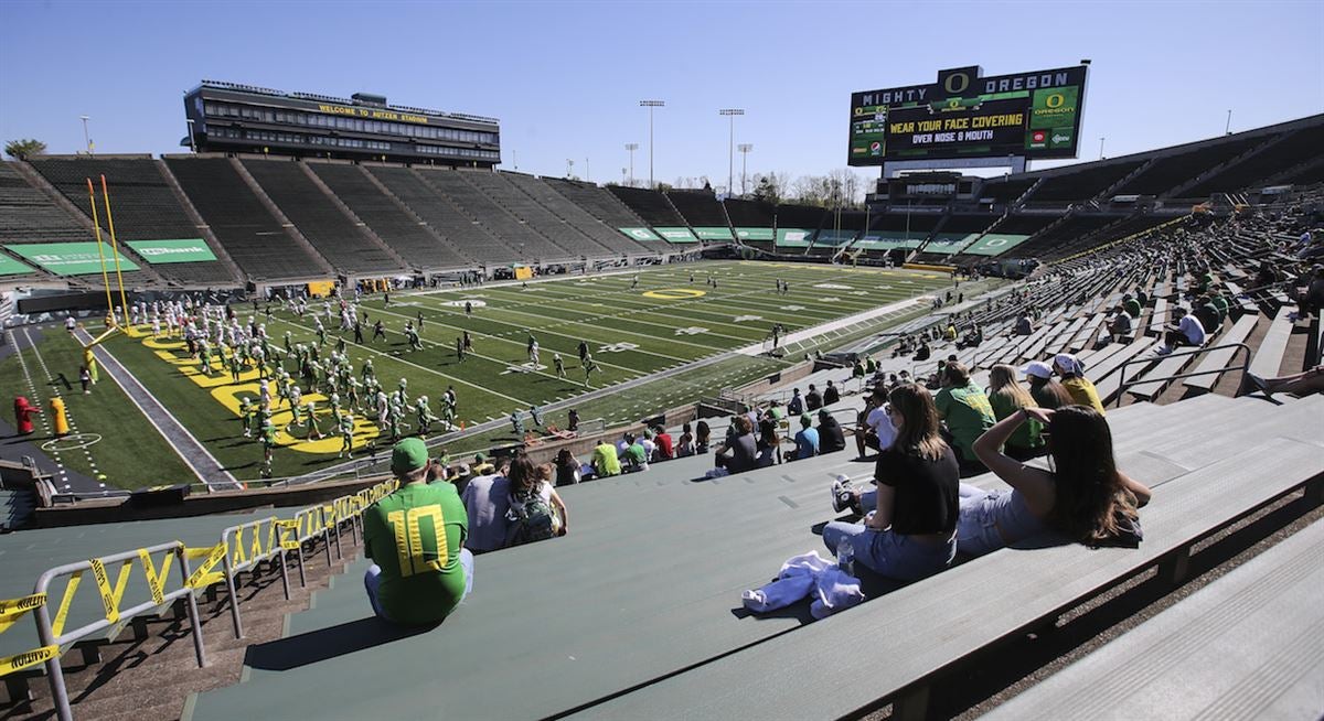 Oregon announces fan details for Saturday Night Live Football Camp