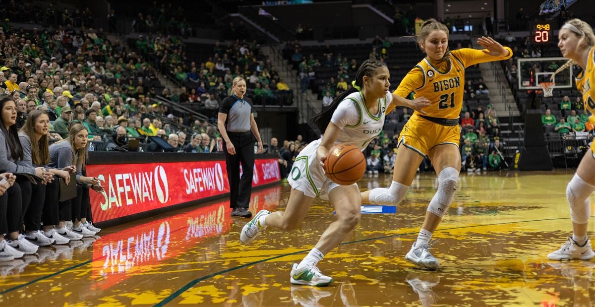 Endyia Rogers posts Oregon's first triple-double since Sabrina Ionescu in blowout win
