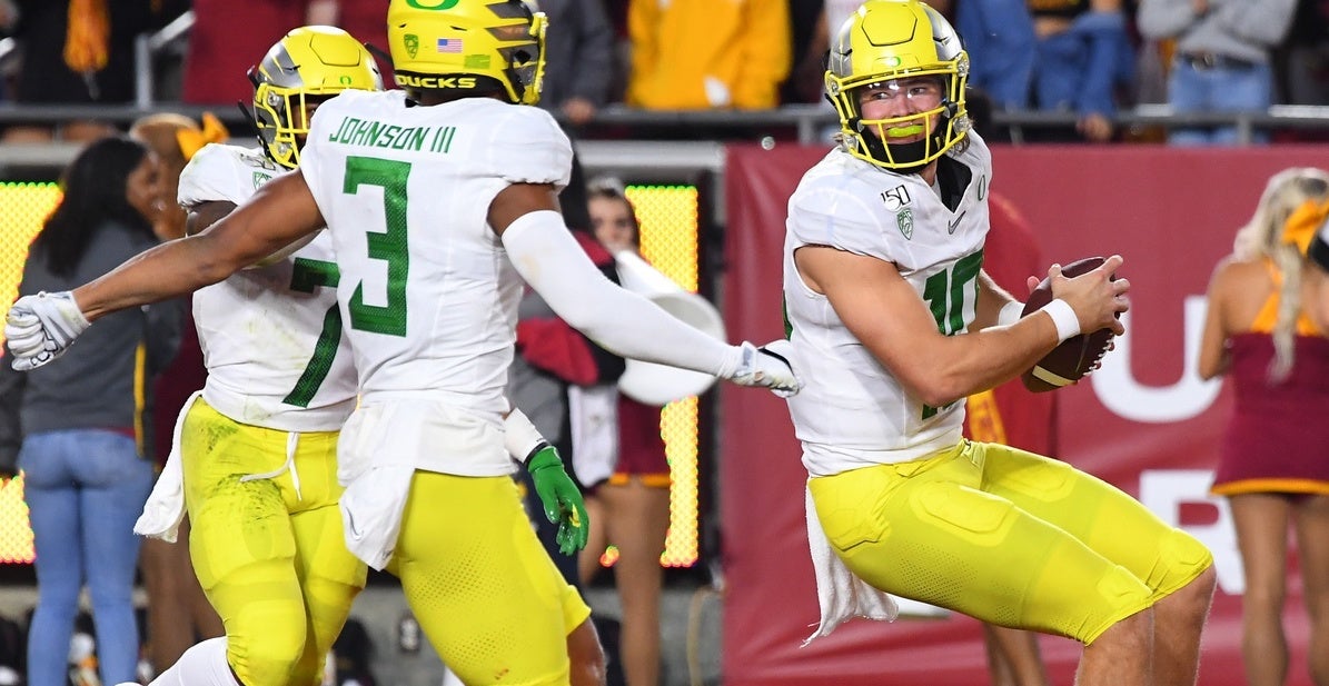 Ranking the Oregon uniform combinations so far this season