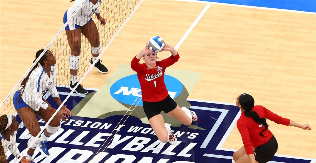 Setting the stage: Huskers volleyball v. Wisconsin for the national ...