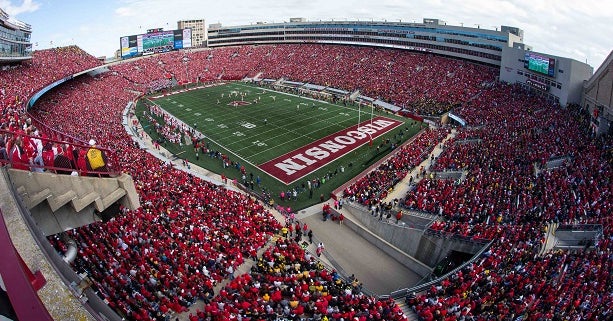 Akron Wi GAME DAY: Akron at No. 10 Wisconsin