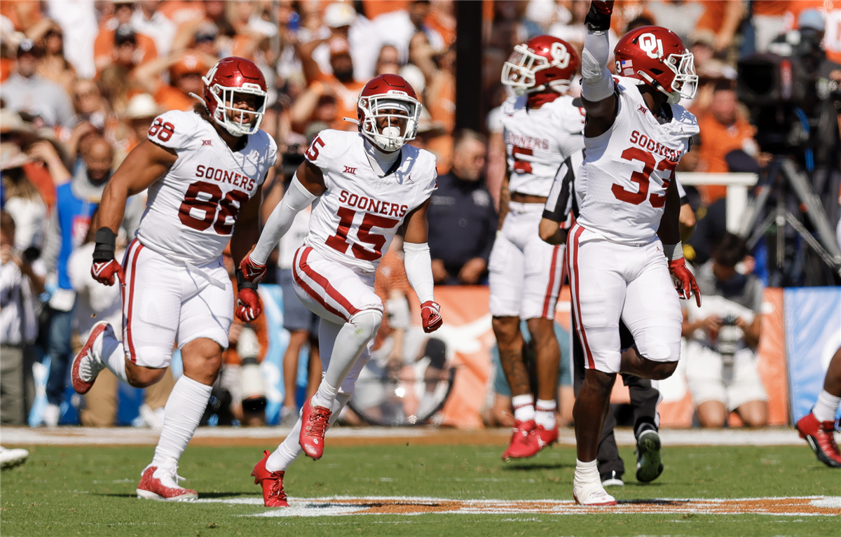 CBS Sports on X: A SCOOP AND SCORE! Alabama capitalizes on a