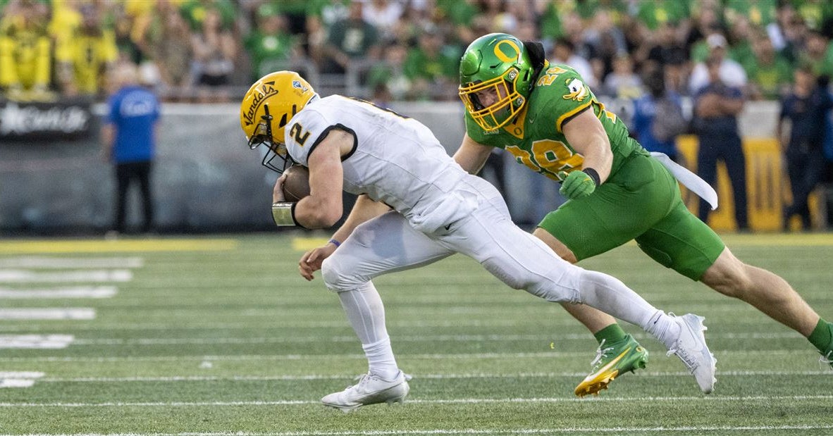 Bryce Boettcher readying for final turn in Oregon vs. Oregon State rivarly 