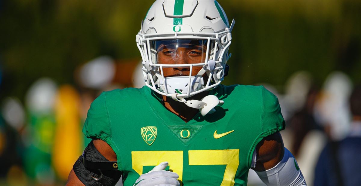 Oregon CB Daylen Austin arrested on hit and run charges