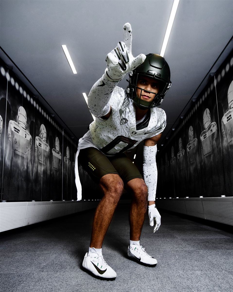 No. 8 Oregon announces uniforms for Week 10 vs. Colorado