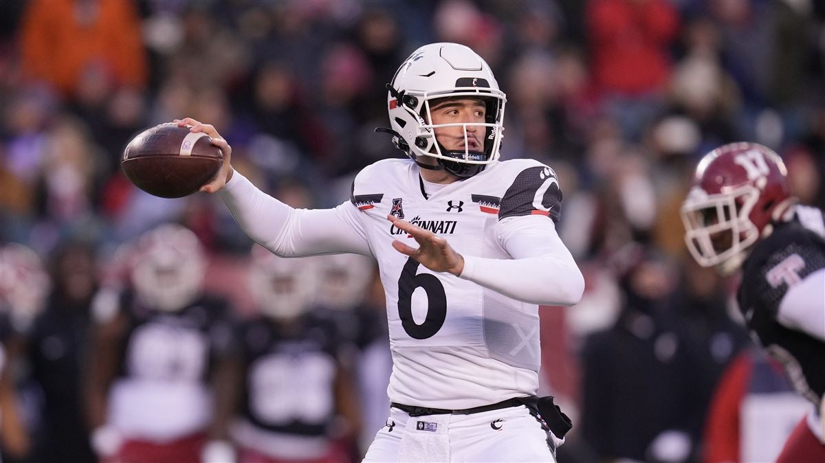 Cincinnati QB Ben Bryant, Bearcats' 2022 Starter, Enters NCAA Transfer ...