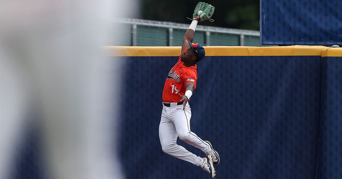 Terrell stepping up as Auburn gets ready for regional play