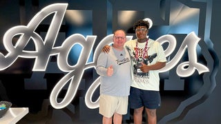 2028 No. 1 DL Kellan Hall Set for First Texas A&M Game-Day Visit