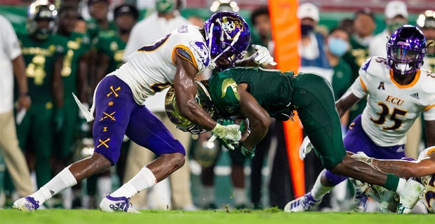 ECU kicker Owen Daffer learns from predecessor Jake Verity to start in 2021