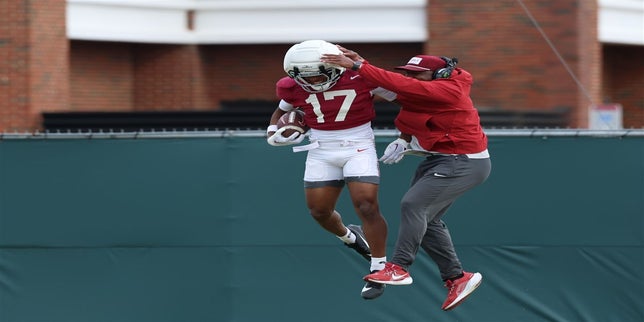 Brooks Buzz: Keelon Russell compares fellow freshman to Heisman winner, Super Bowl champion