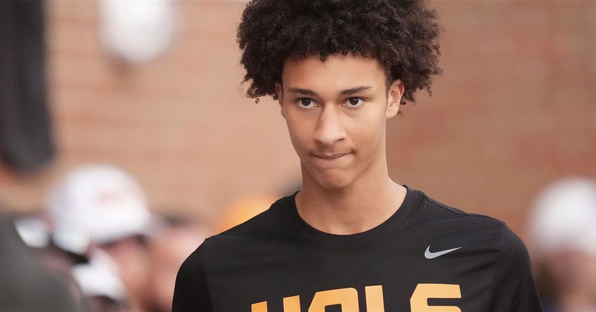 Tennessee basketball's Nate Ament projected as lottery pick in way-too-early 2026 mock drafts