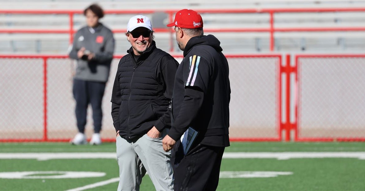 Cohesion Of Husker Staff Standing Out To Elza cohesion-of-husker-staff-standing-out-to-elza