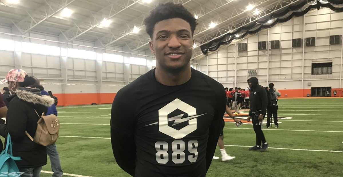 Michigan's Earnest Sanders commits to Kentucky