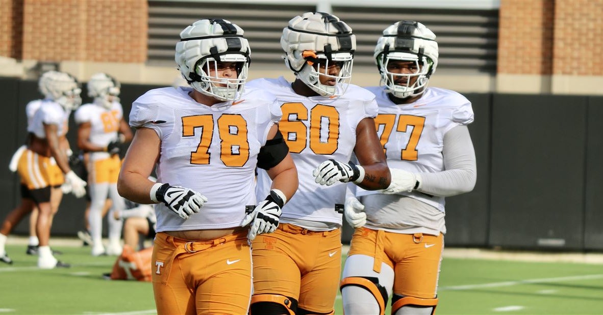 PHOTOS: Vols' Saturday practice in shells