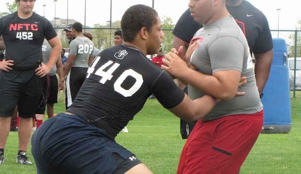 The Opening - OL Demetrius Knox