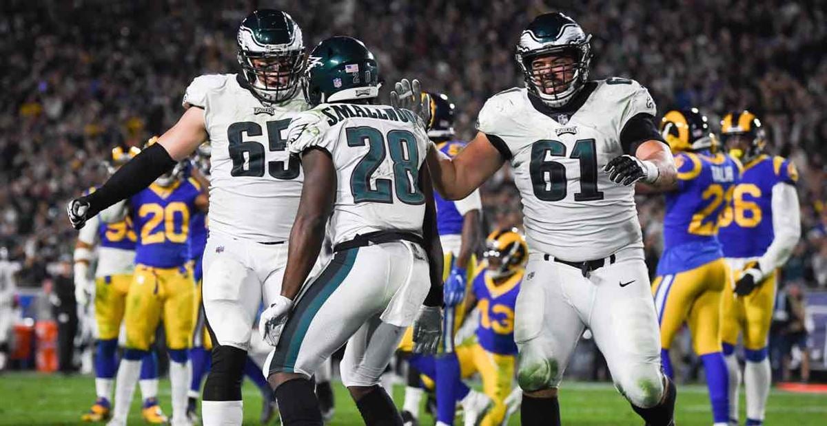 Eagles News: PFF ranks Philadelphia's offensive line outside the top half  of the NFL - Bleeding Green Nation