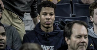 LOOK: Michigan signee Vincent Gray's senior highlight tape LOOK: Michigan signee Vincent Gray's senior highlight tape