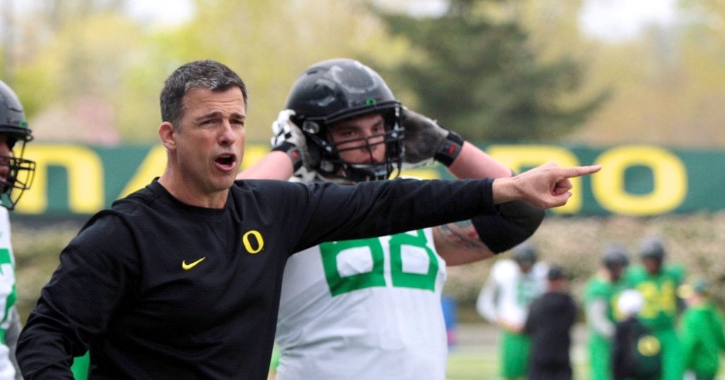 Oregon OL Shane Lemieux to return for senior season