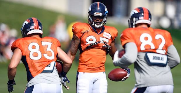 Denver Broncos tight end Jeff Heuerman (82) takes part in drills