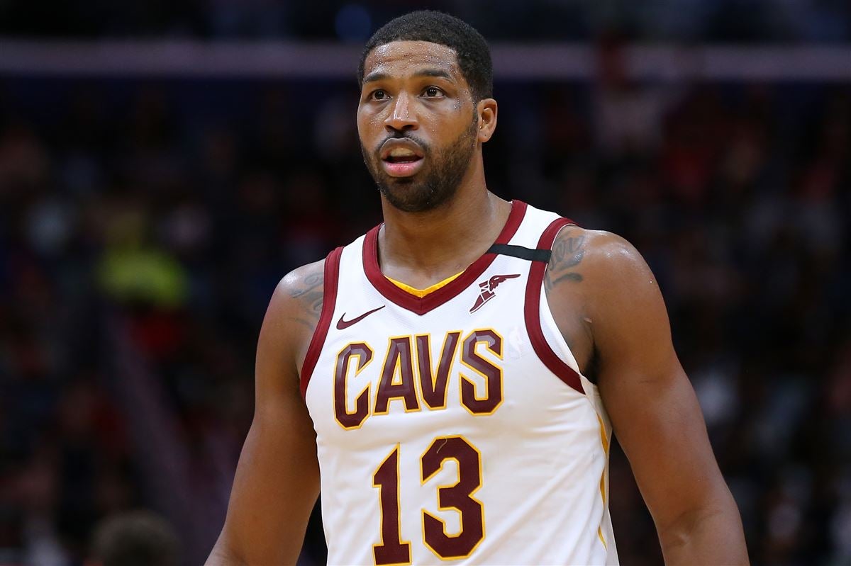Tristan Thompson returns to Cavs on reported 1-year deal