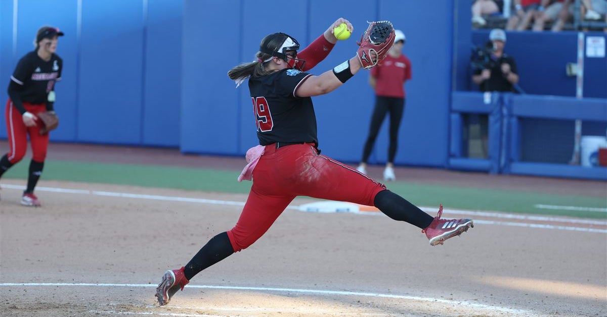 Huskers fall against Crimson Tide at Women's College World Series