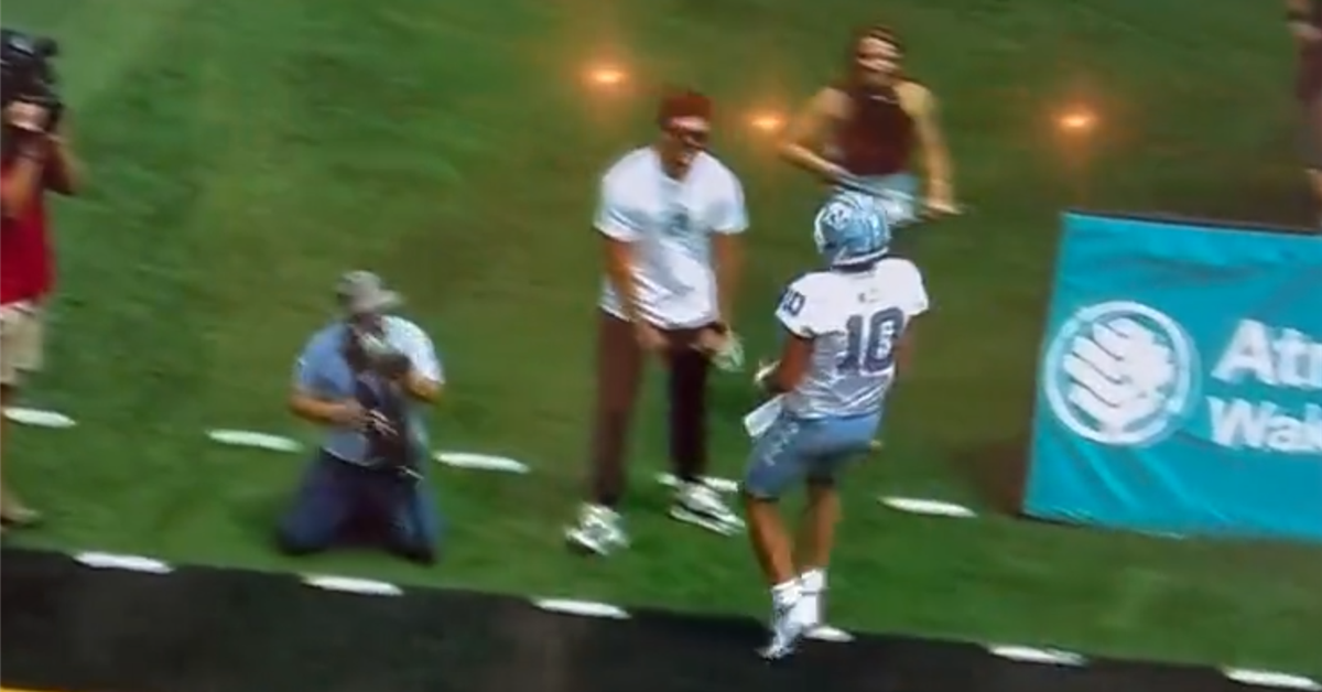 Drake Maye celebrates with Sam Howell after UNC touchdown against ...