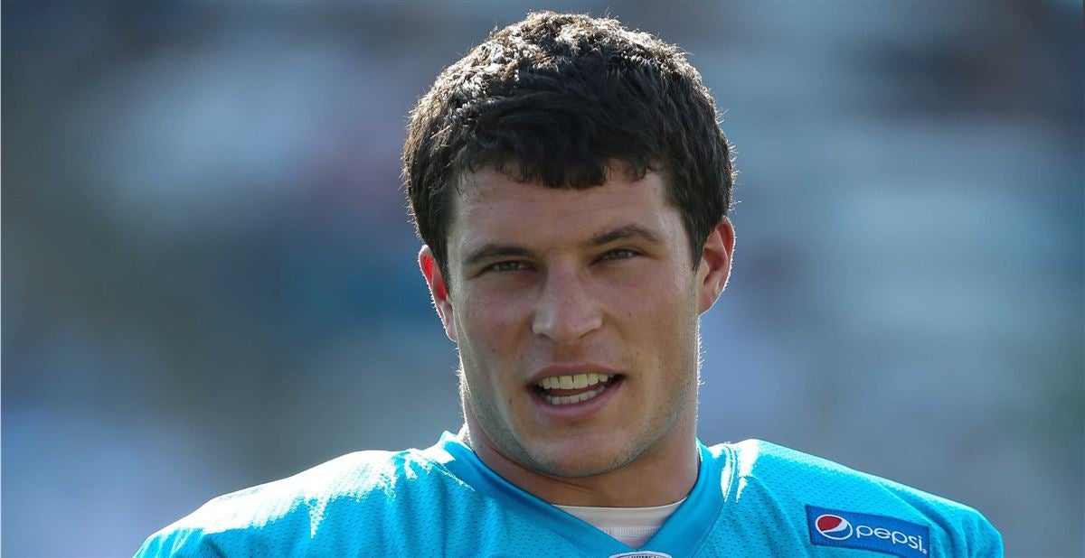 Panthers LB Luke Kuechly to have shoulder surgery, should be ready for camp