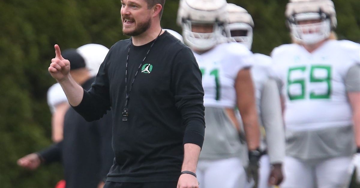 Oregon football: Dan Lanning answers question about Ducks' talent level compared to Georgia