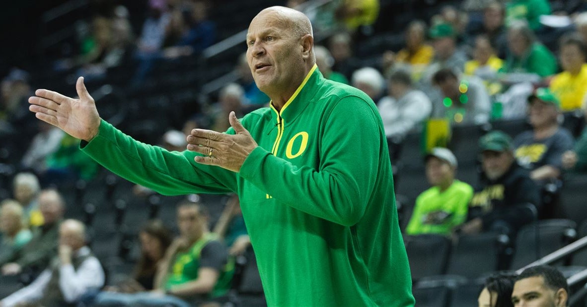 Fourth quarter woes bite Ducks, who drop first game of the season to Georgia Tech