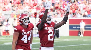 WholeHogSports - UA's Jackson runs for the border