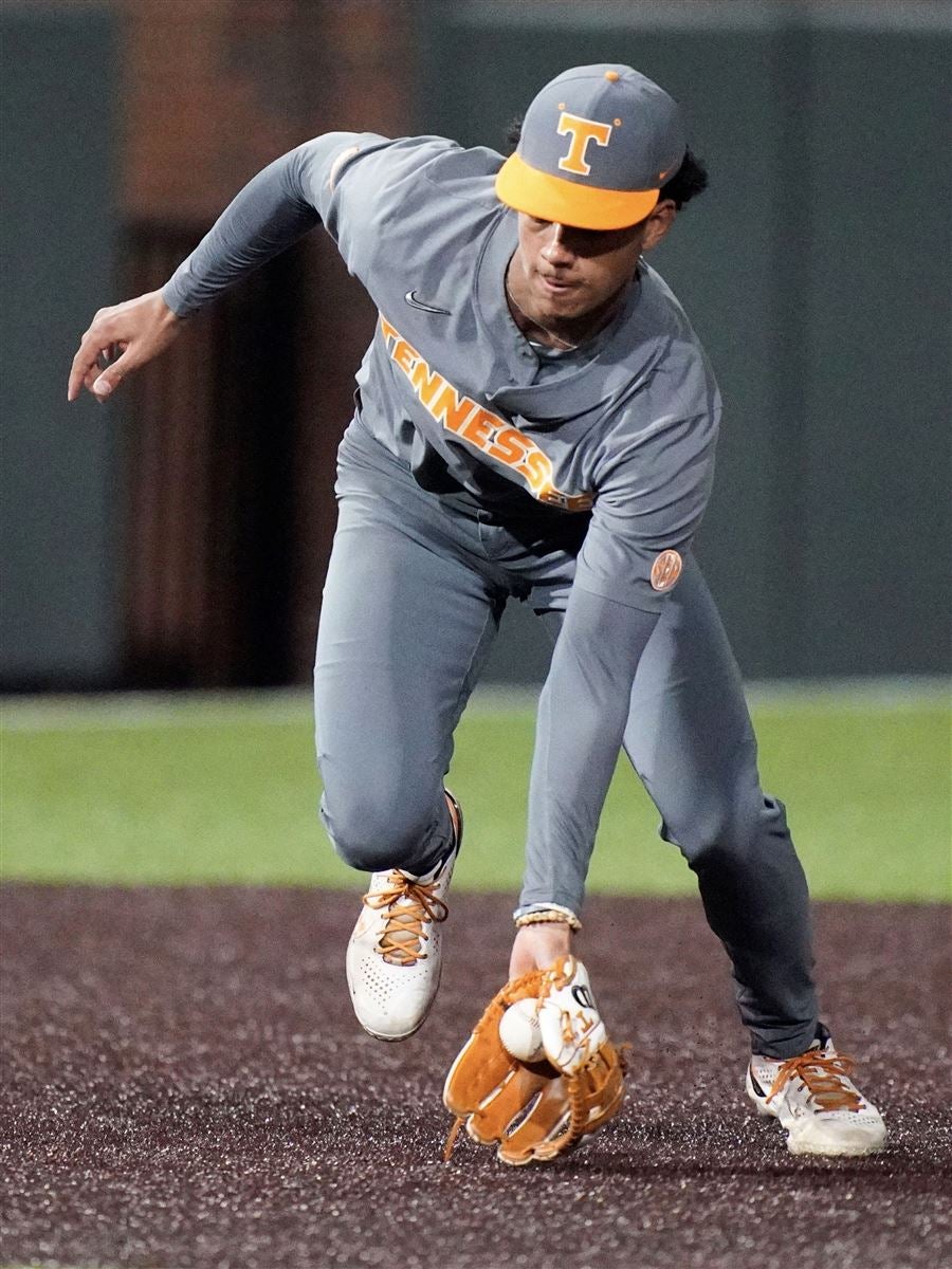 Tennessee baseball: Trey Lipscomb wears fur cleats in NCAA Regional