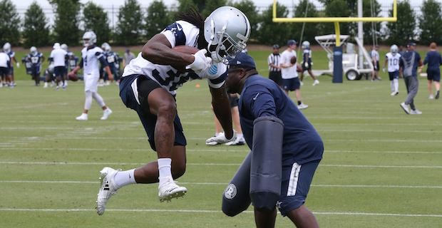 Cowboys want rookies who won't 'pee their pants'