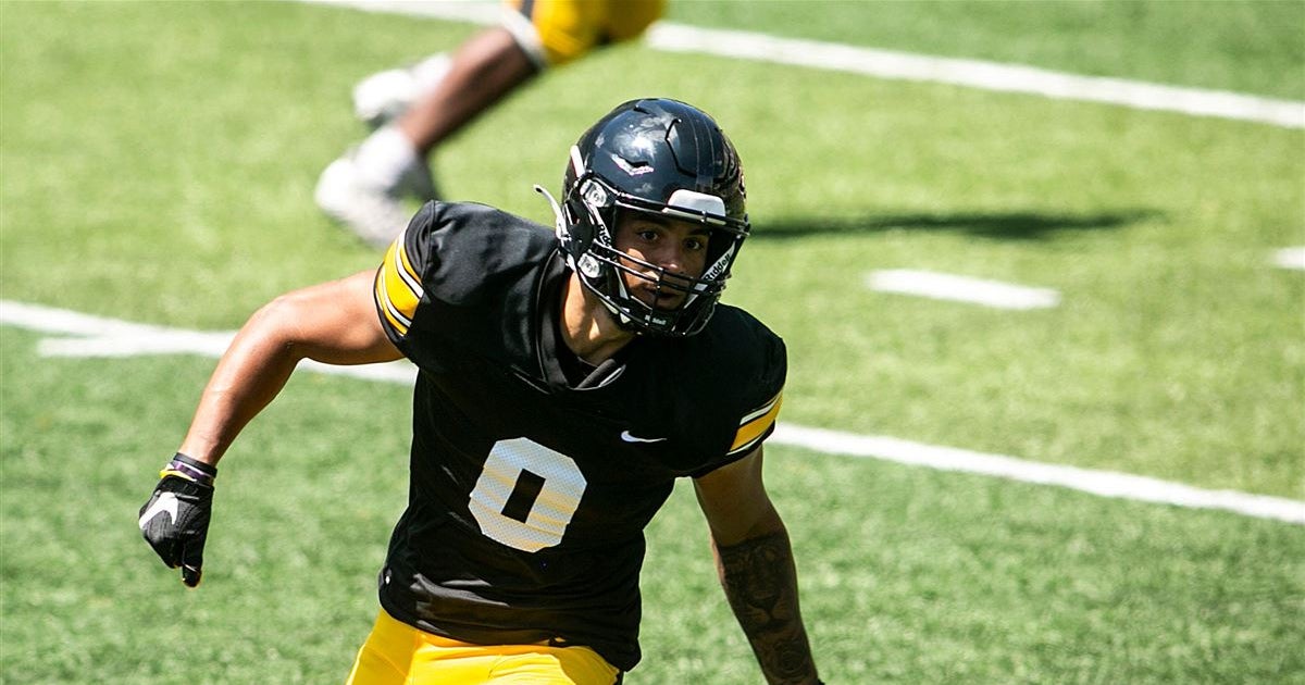 Iowa Football Wide receiver Diante Vines 'confident' in his abilities, looking to spark Hawkeye