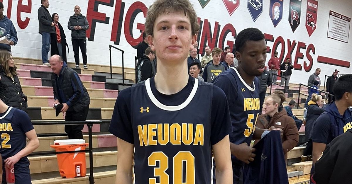Neuqua Valley sharpshooter