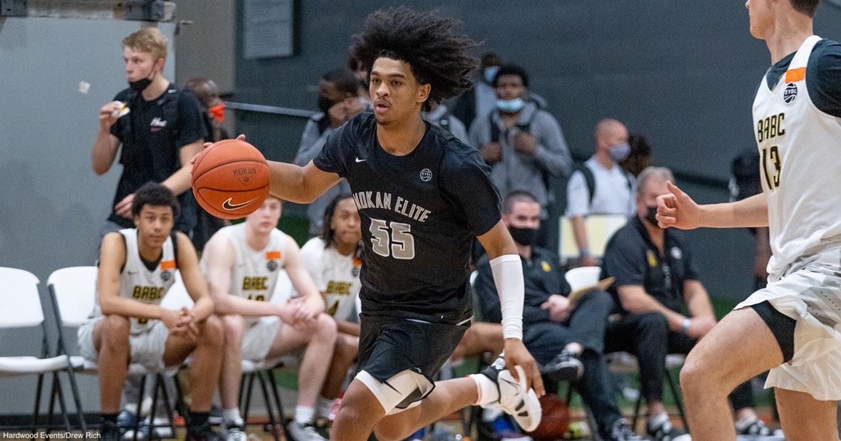 Five-star point guard Skyy Clark cuts list to six Five-star point guard Skyy Clark cuts list to six