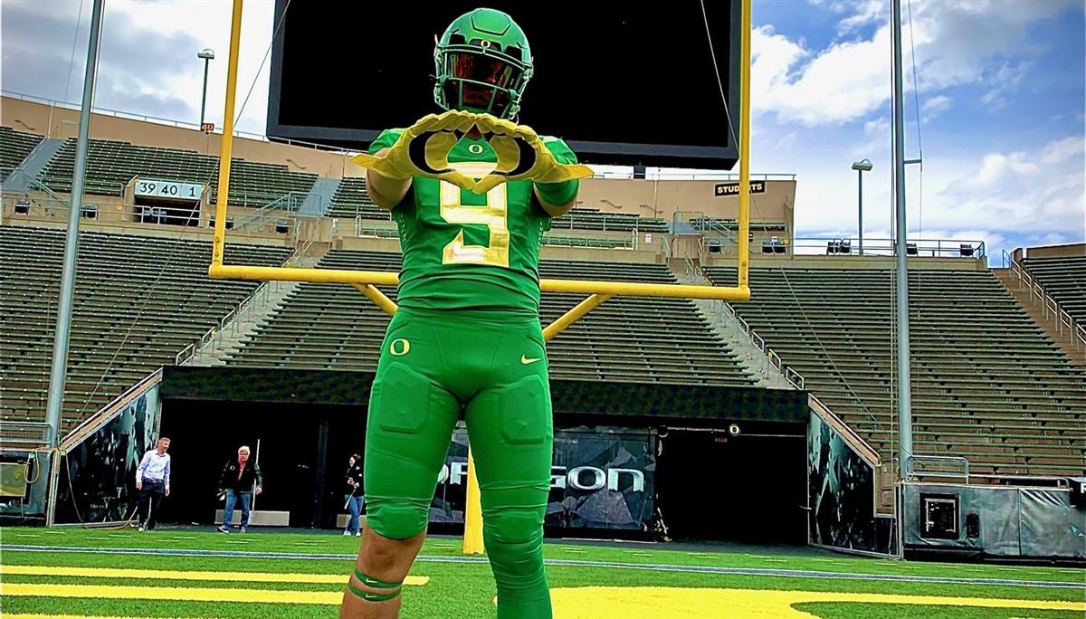 Badgers make two trips to Saguaro to offer 2025 edge rusher Garrett Martin