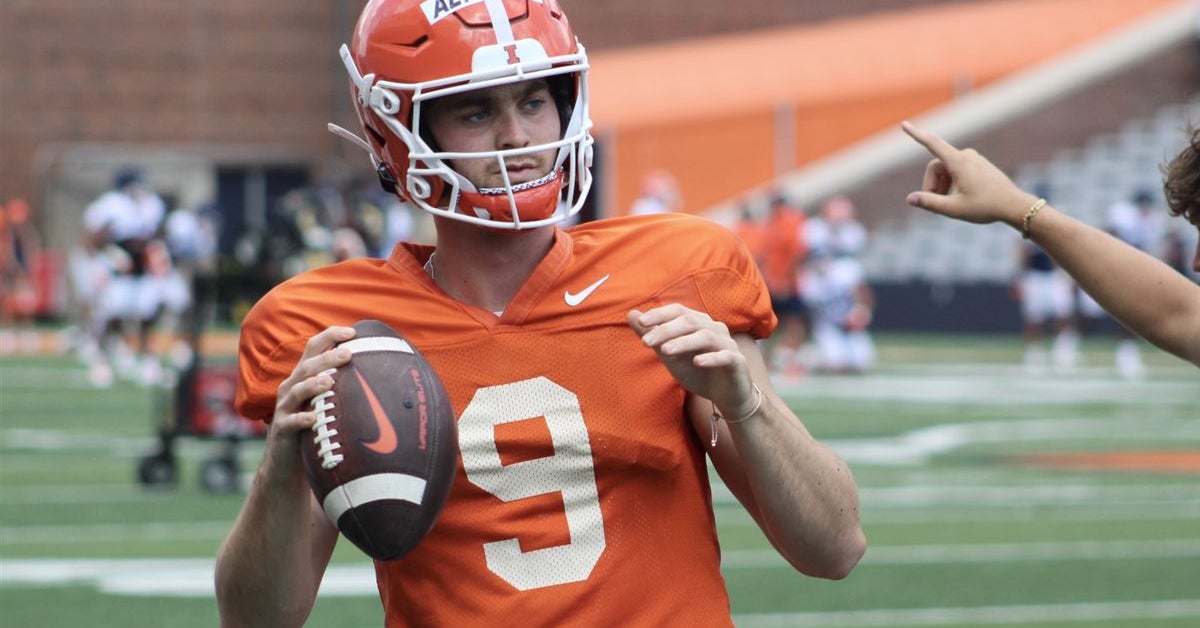 Luke Altmyer named Illini starting quarterback