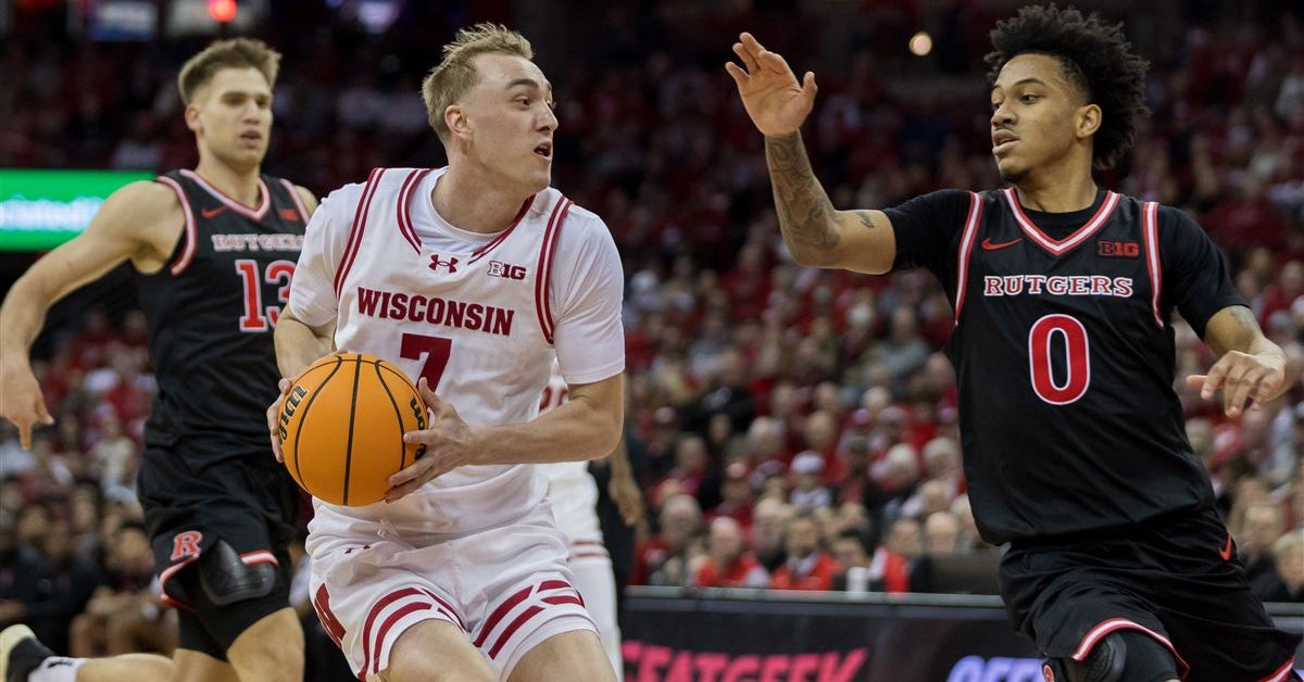 Senior guard Andrew Rohde reflects upon season so far playing for home ...
